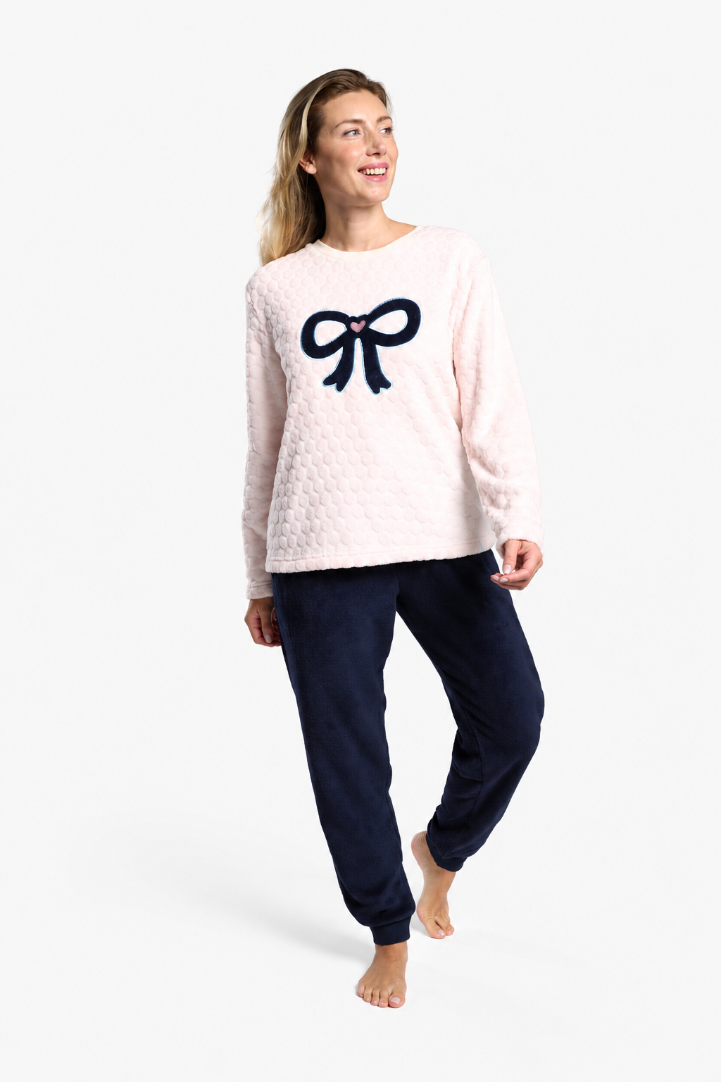 Pijama comprido de mulher polar coral com laço
