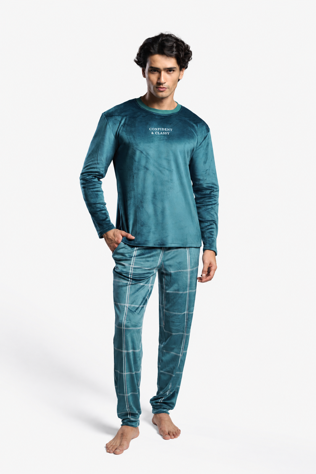 Pijama comprido de homem em veludo Confident & Classy aos quadrados
