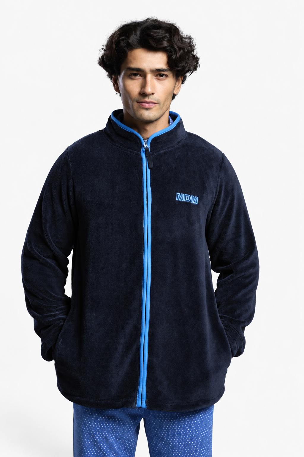 Roupão curto de homem polar coral azul-marinho com detalhe bordado