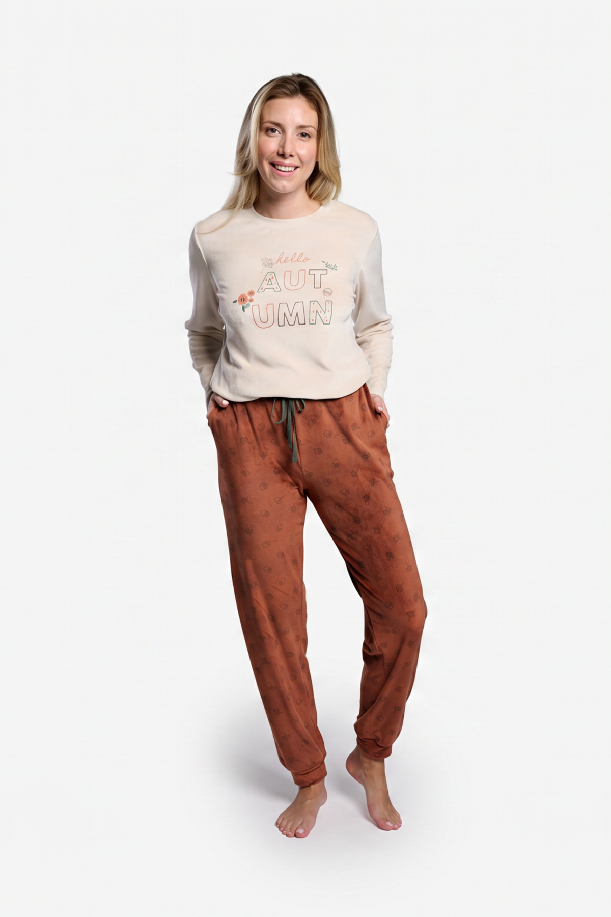 Pijama comprido de mulher em veludo estampado outono